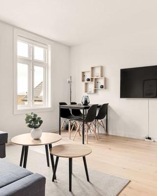 Dinbnb Apartments I Views & Street Parking in Sandviken