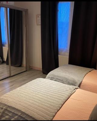 Chambre julia lits séparés