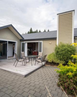 Southland Sounds - Te Anau Holiday Home