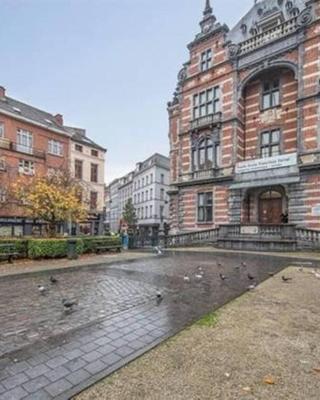 central studio close to grand place for 2