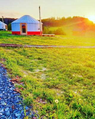 Glamping Niebiańska Osada Jurty Dolnośląskie