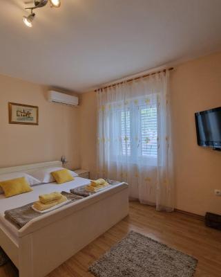 Antonio rooms