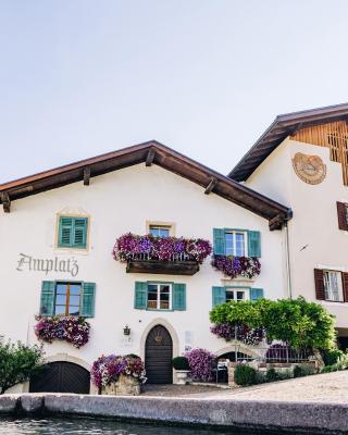 Amplatz 1523 - B&B and Suites