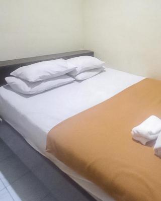 Hotel Malang near Alun Alun Malang RedPartner