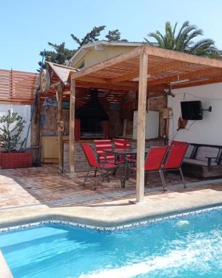 Cómoda casa con piscina