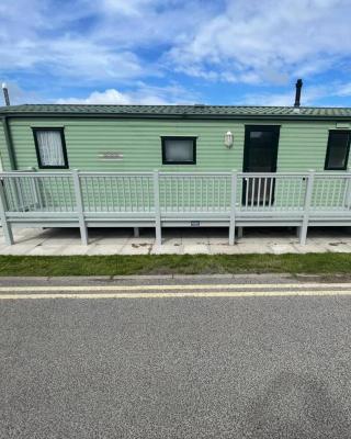 Fantasy Island, Sunnymede 8 Berth