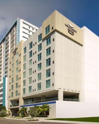 迈阿密市区/布里克尔希尔顿惠庭套房酒店