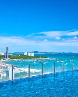 The base Pattaya condo by Platoo