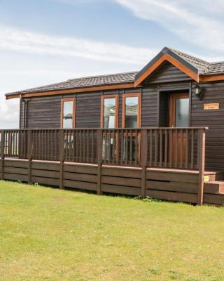 Three Views Lodge
