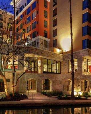 Hampton Inn & Suites San Antonio Riverwalk