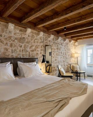 Modern Stone House, luxury suites in Dubrovnik Old Town