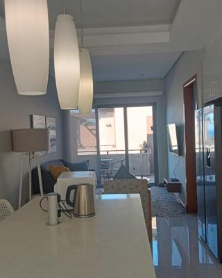 Stylish modern 2 bed apartment in Shaka's Rock