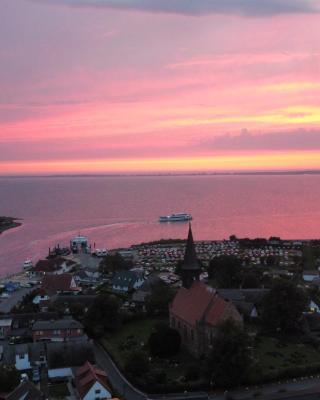 Wohlfuehl-Orte24 am Hafen in Schaprode, Rügen