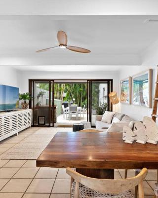 Boutique Noosaville Townhouse, walk beach & river