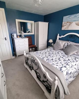 Dungarvon House B&B, Exclusive Bookings Only, Hot tub, Garden & Summerhouse, EV Point
