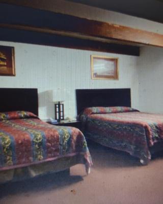 Budget Inn & Suites - Ice Cold Rooms & Lowest Price plus HBO Max free!!