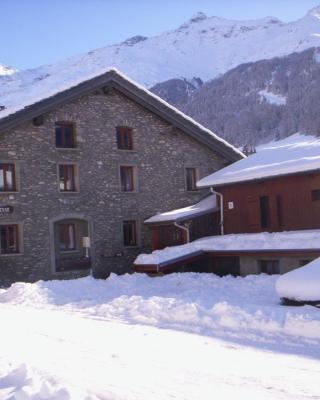 Auberge de Jeunesse HI Val-Cenis