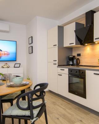 Apartments & Rooms Darrer