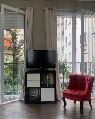 Porte Maillot-Charming and calm studio at Neuilly