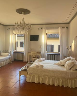 Palazzo Mari suite & rooms b&b