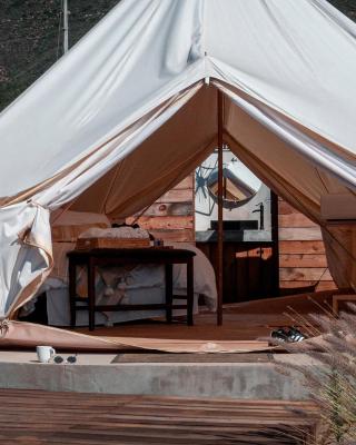 Glamping Valle de Guadalupe with Private Bathrooms by YUMA Resort