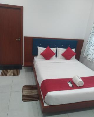 RK GRAND LUXURY AC ROOMS