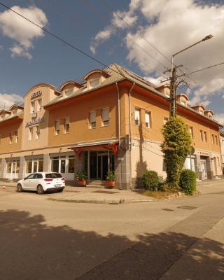 Hotel Vadászkürt Superior