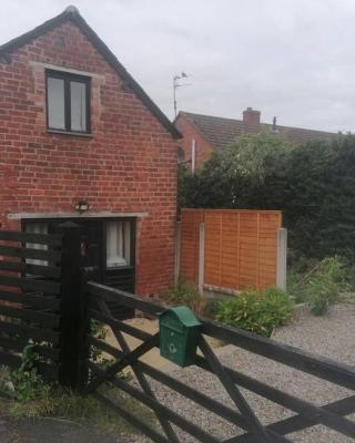 The Old Barn, Cosy Townhouse in Leominster