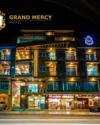 Grand Mercy Hotel