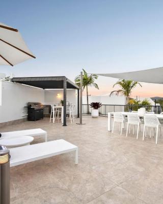 Penthouse with Private Roof top terrace- NOOSA