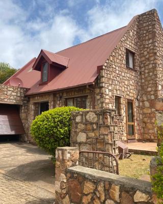 Critchely Stone Villa, Dullstroom