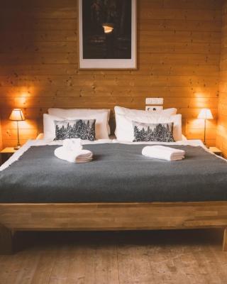 Naturnahes Familienchalet mit Garten - Wifi - Netflix - nur 15 Minuten vom Chiemsee und 35 Minuten von München entfernt