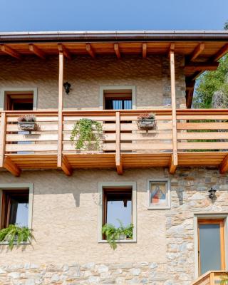 Green Chalet Scalotta - Nature Relax Lake view with Jacuzzi and Spa