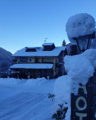 Hotel Veduta dell'Adamello