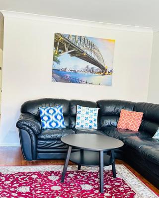 Quiet family Townhouse in Wollongong CBD