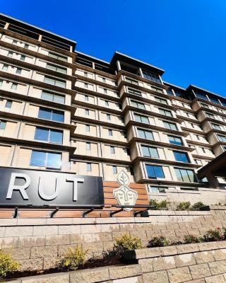 Brut Hotel