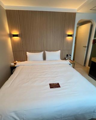 Geoje Highend Hotel
