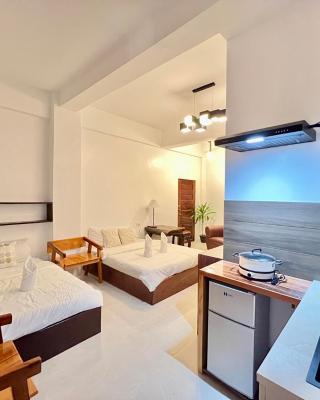 Tranquil Villa - Studio Room with Kitchenette