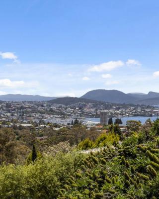 The View 2 bed unit with stunning Hobart outlook
