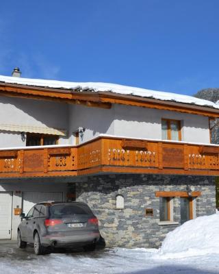 "L'Ancolie" Appartement de Charme 4 Personnes à Val Cenis