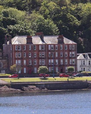 Bellevue Bute, Luxury 2 bedroom sea view flat