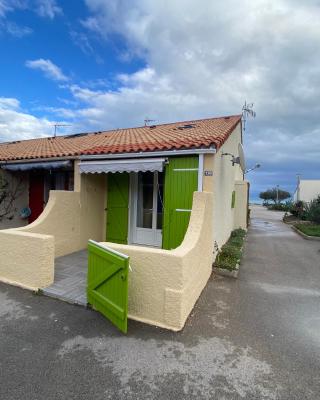 Leucate, maison dans village naturiste Eden à 50 m de la plage, 4 personnes