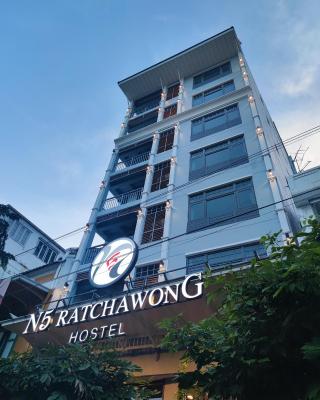 N5 Ratchawong Hostel