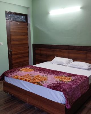 Crescent Moon Homestay