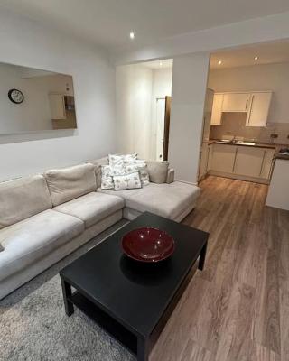 Spacious Central 2Bed Apartment