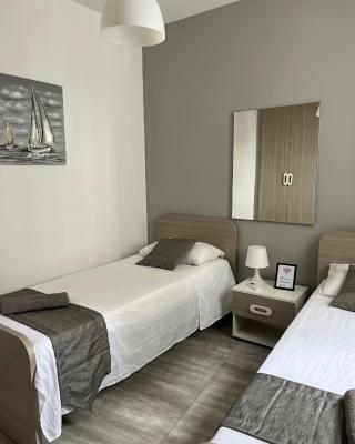 F10 Room 2, Private Room two single beds shared bathroom in shared Flat
