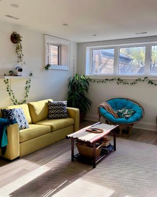 Boho-chic Spacious Basement Apartment