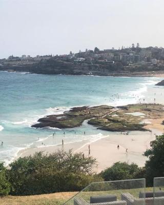 Beachfront Apartment on Bondi to Bronte Walk