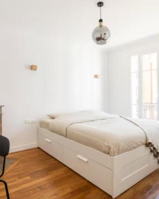 The Square, Paris-Asnières, Private Apartment with Bedroom and Living Room