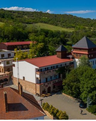 Hotel Kaskáda Kurdějov - Bed and Breakfast